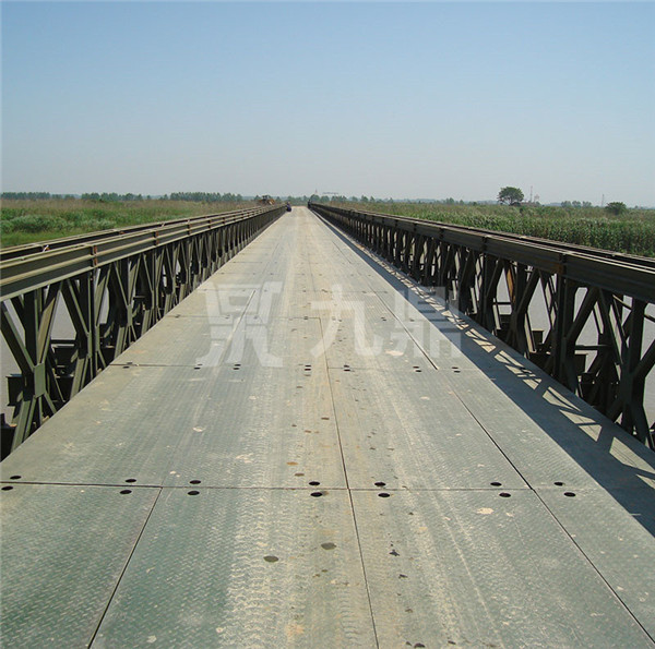 鋼棧橋銲(han)接加(jia)固(gu)及(ji)頂(ding)麵(mian)標(biao)高